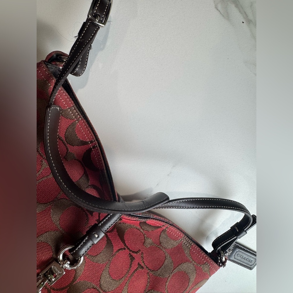 Coach Red Signature Jacquard Hampton Clip Bag #6091 - Picture 6 of 8